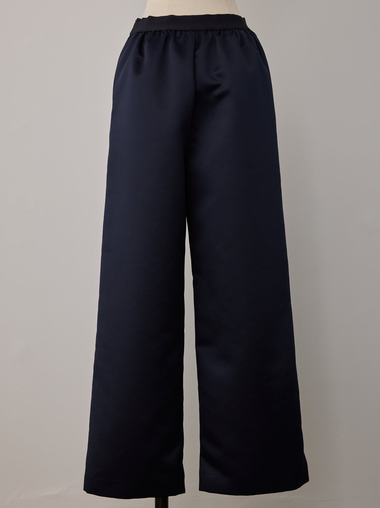 constructive matt satin straight long pants