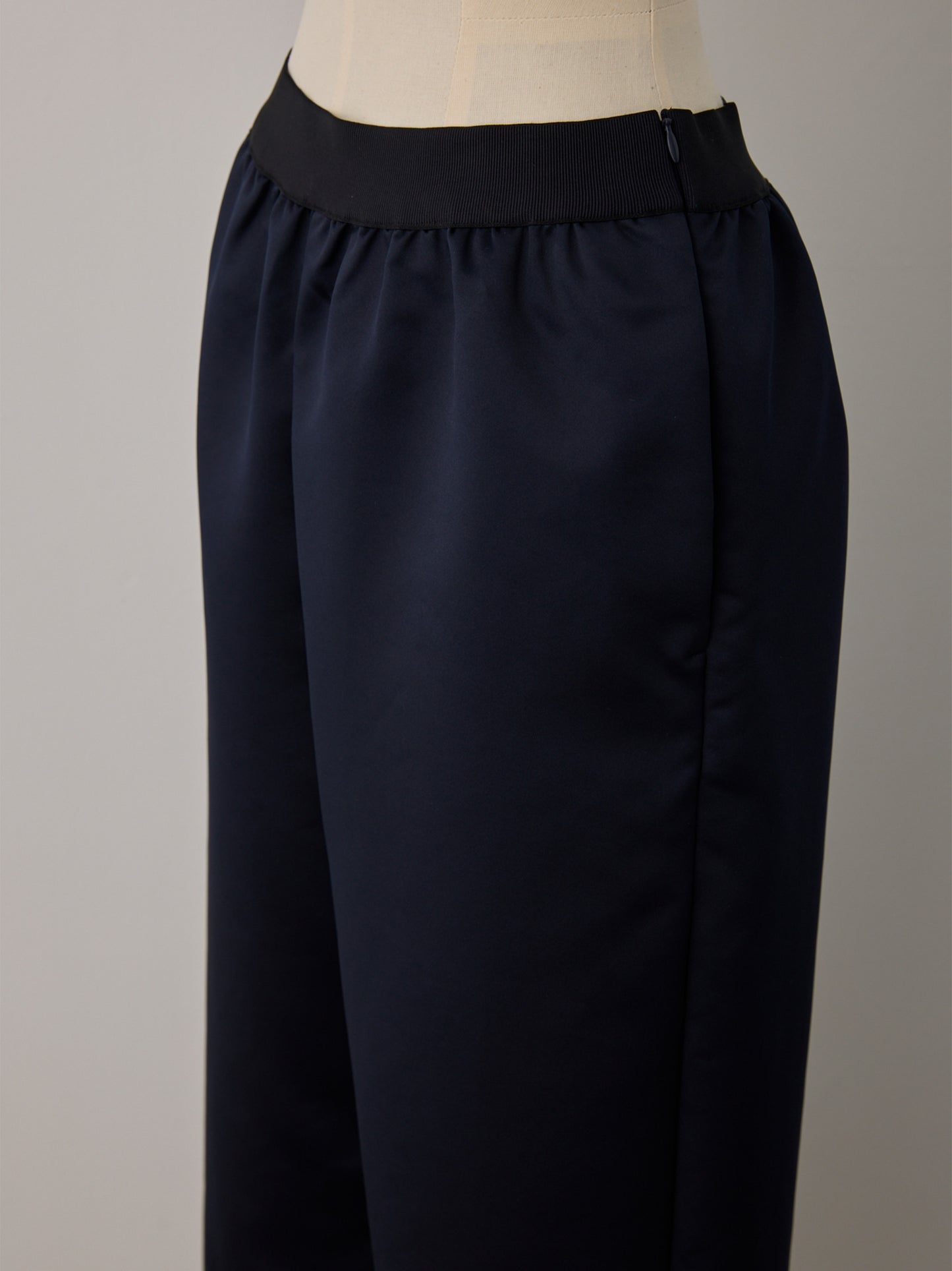 constructive matt satin straight long pants
