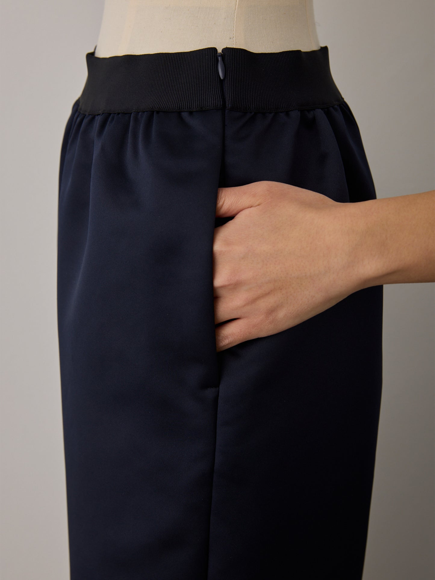 constructive matt satin straight long pants