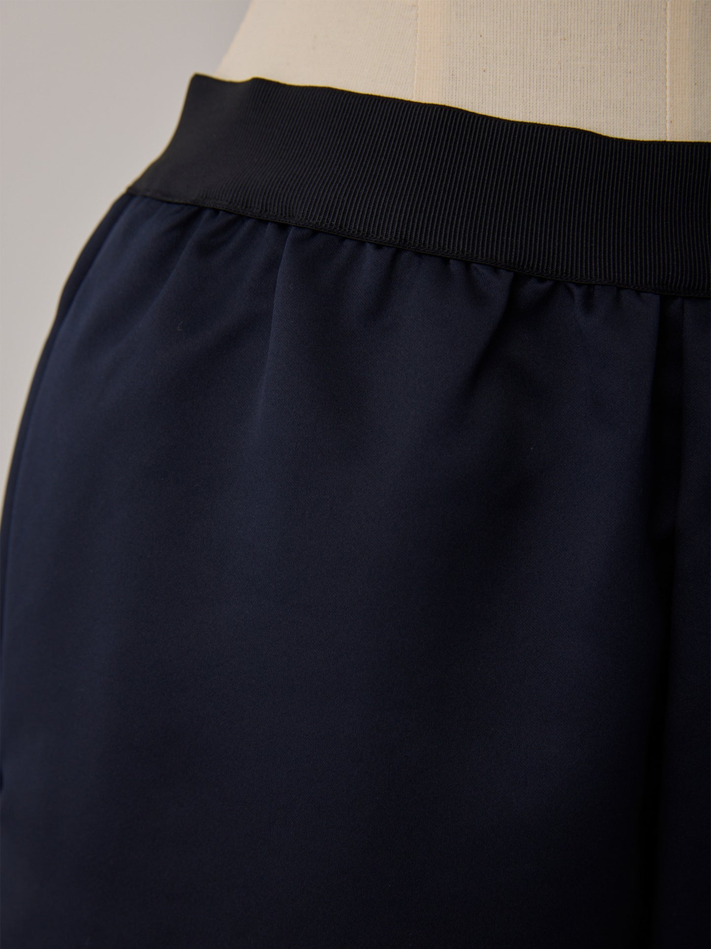 constructive matt satin straight long pants
