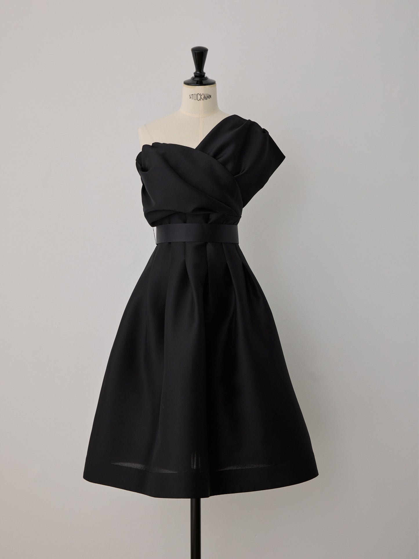 vase curve belted dress