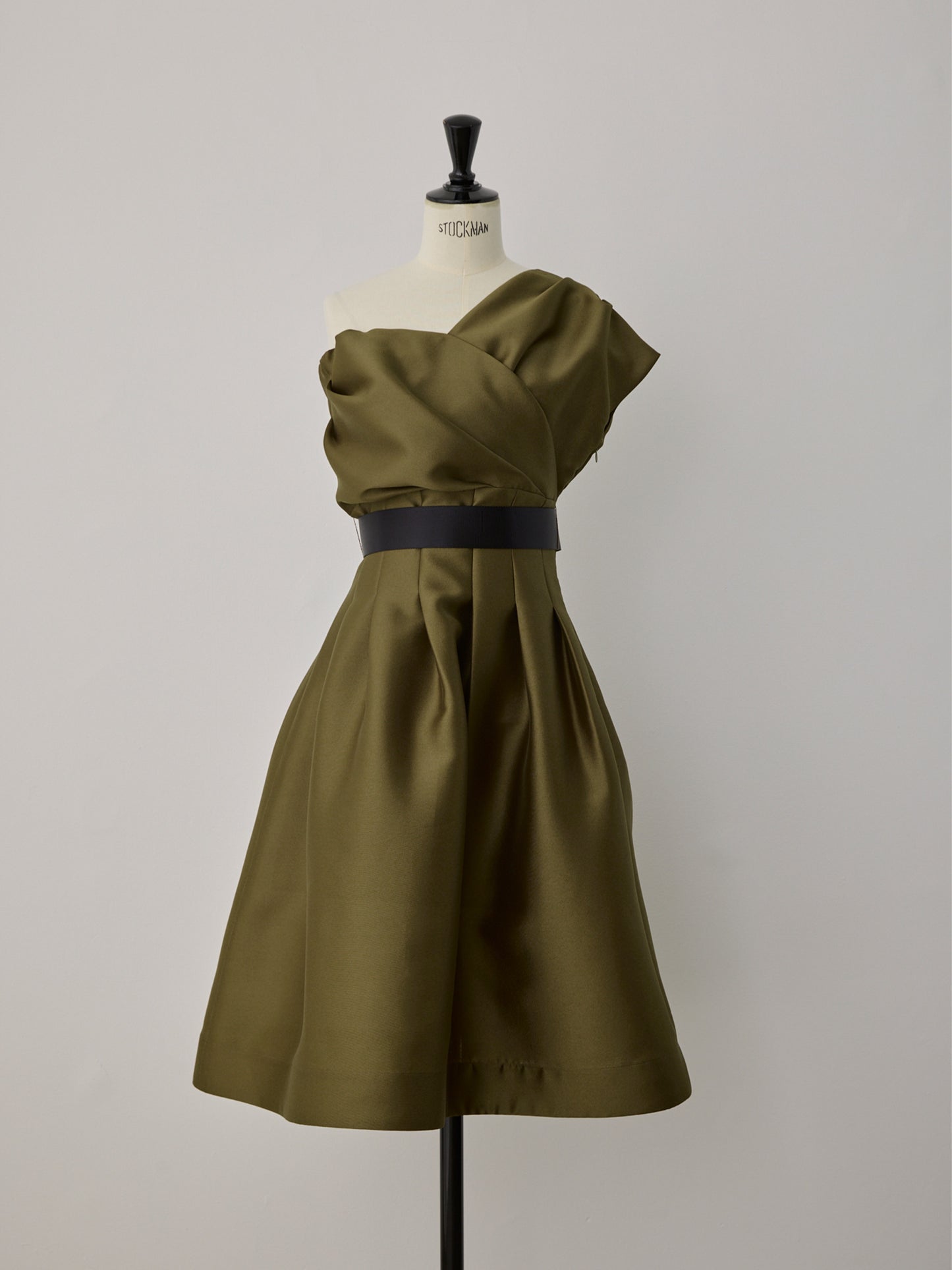 vase curve belted dress