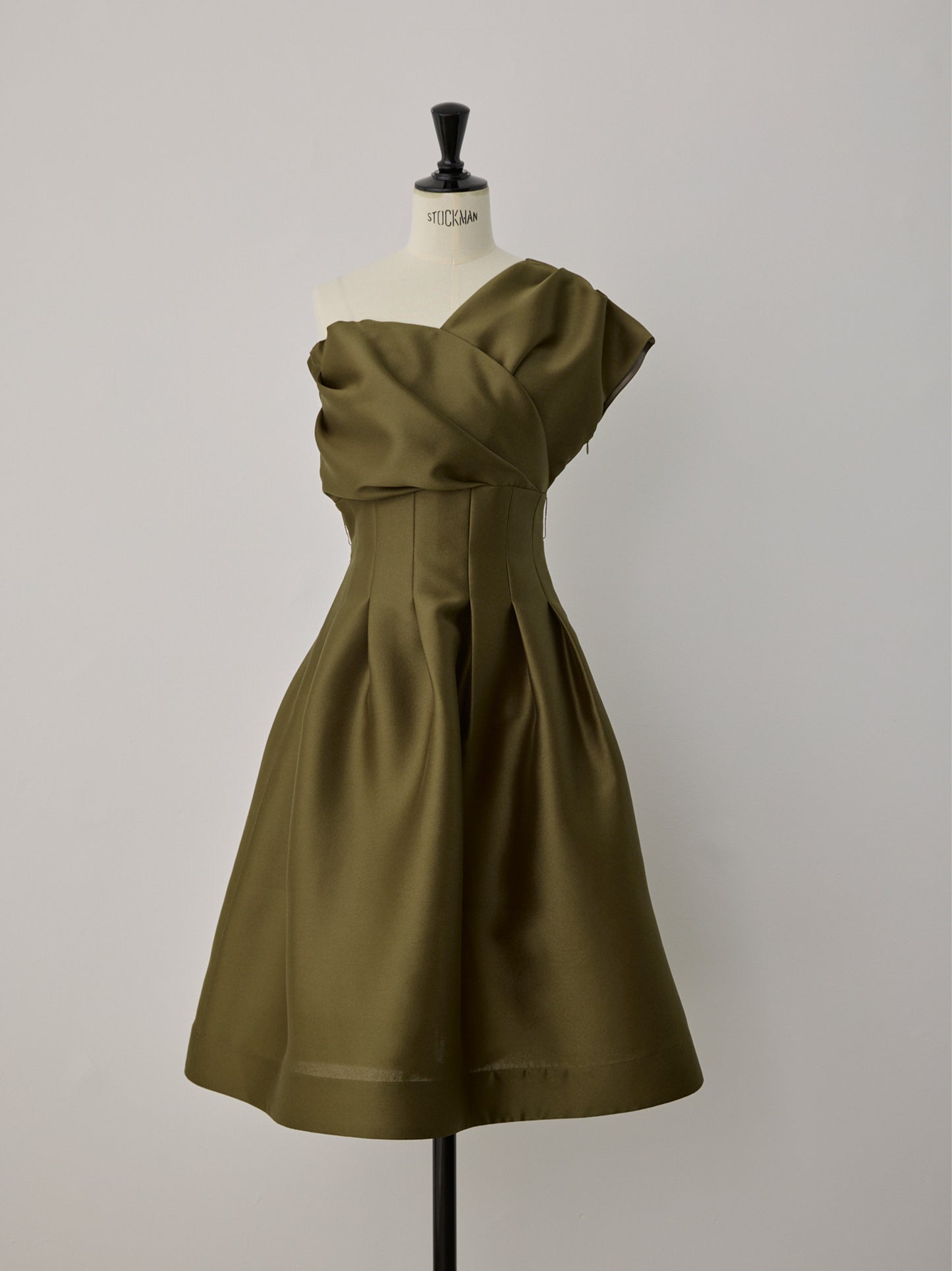 vase curve belted dress