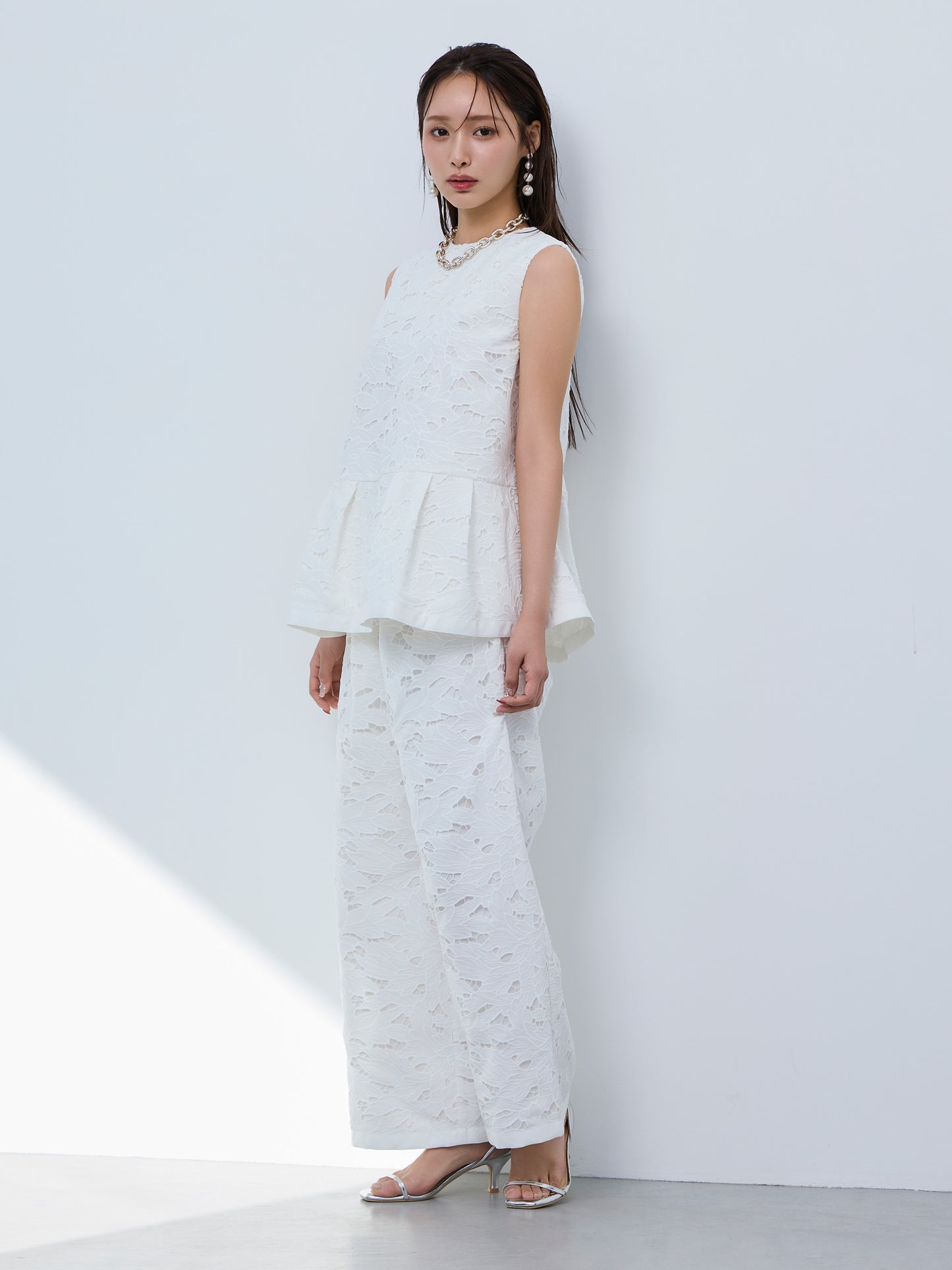 layered lace sleeveless blouse