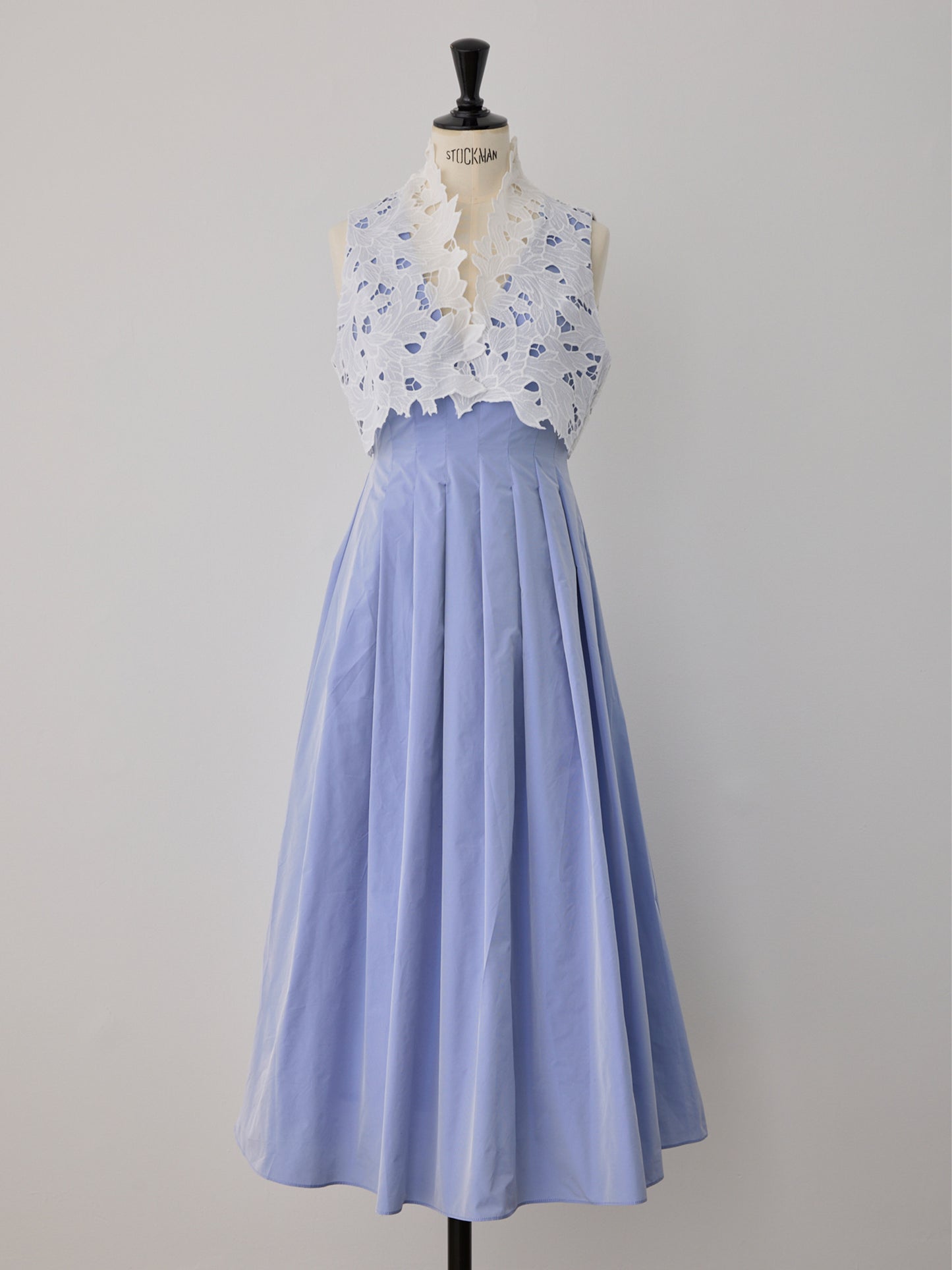 【予約】layered lace flare dress