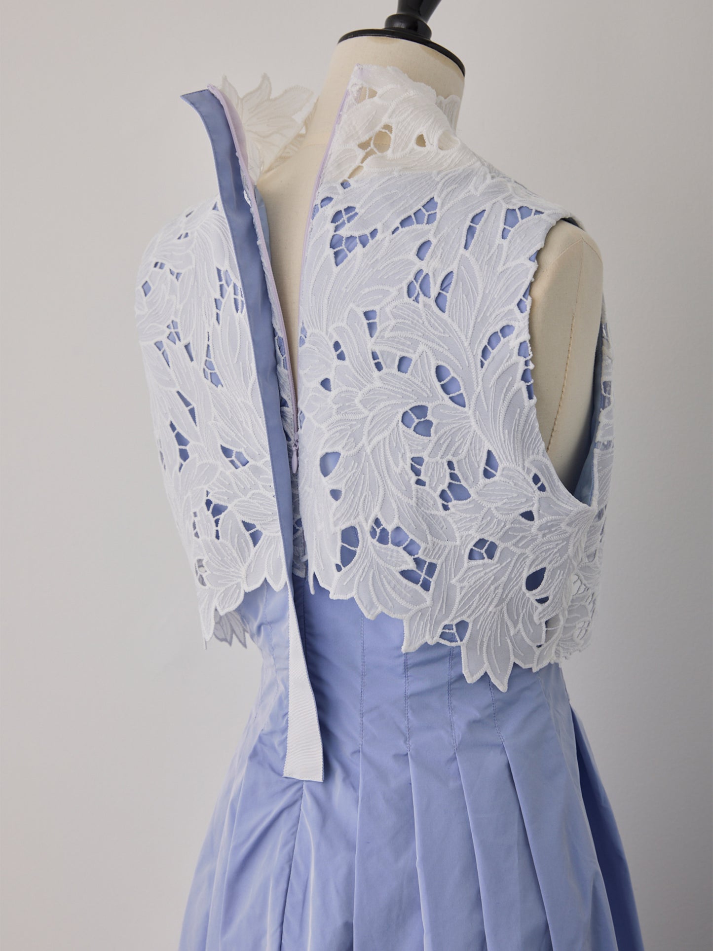 【予約】layered lace flare dress