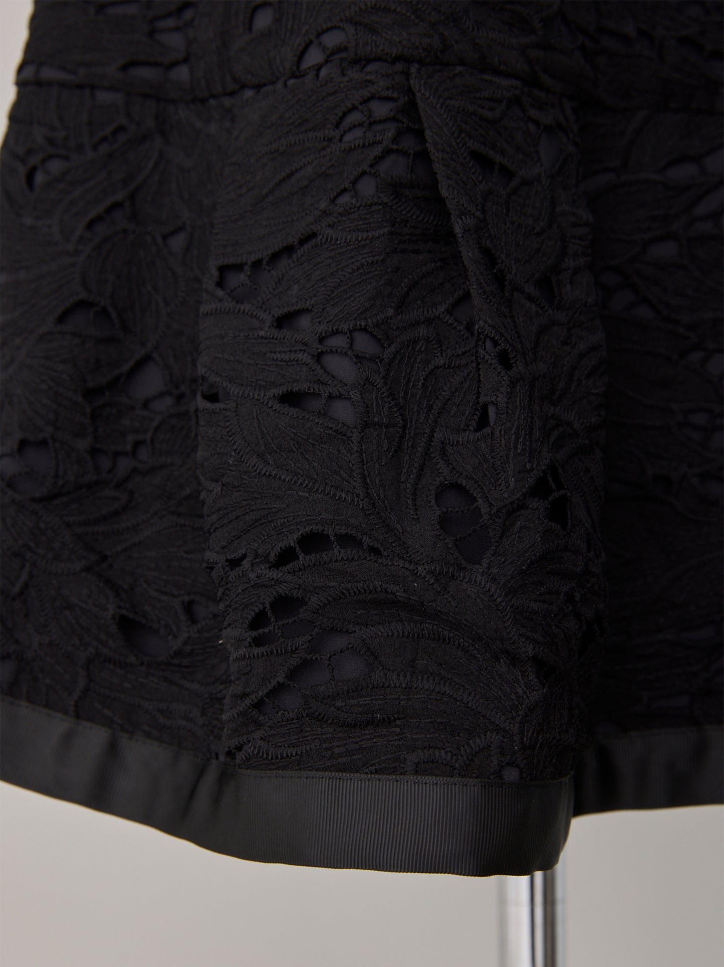 layered lace sleeveless blouse