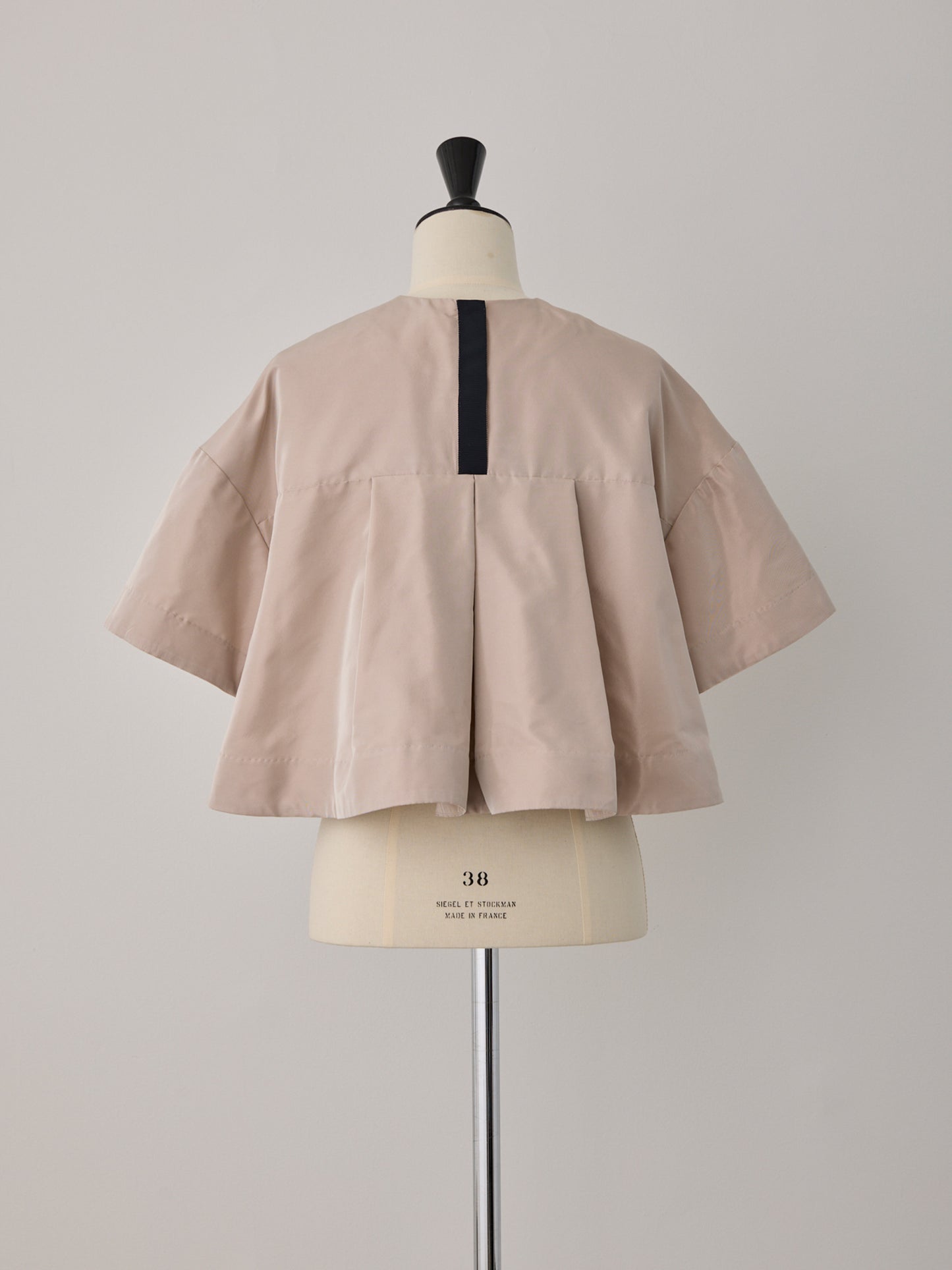 blight flared blouses