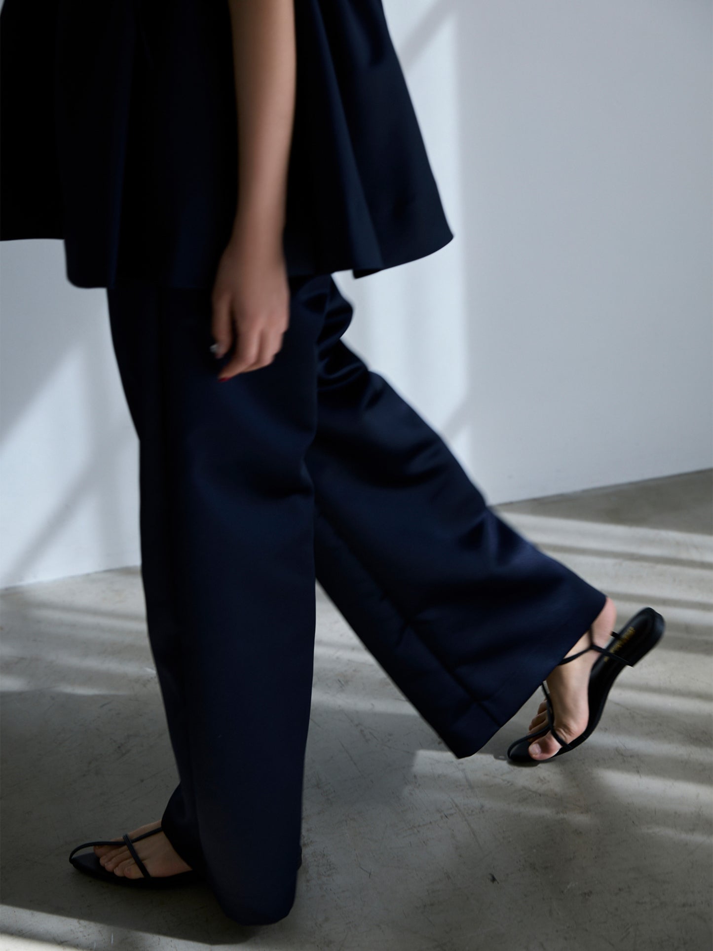 constructive matt satin straight long pants