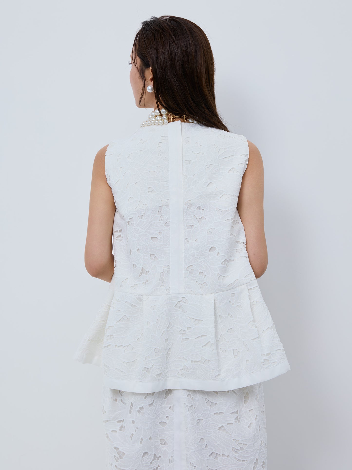 layered lace sleeveless blouse