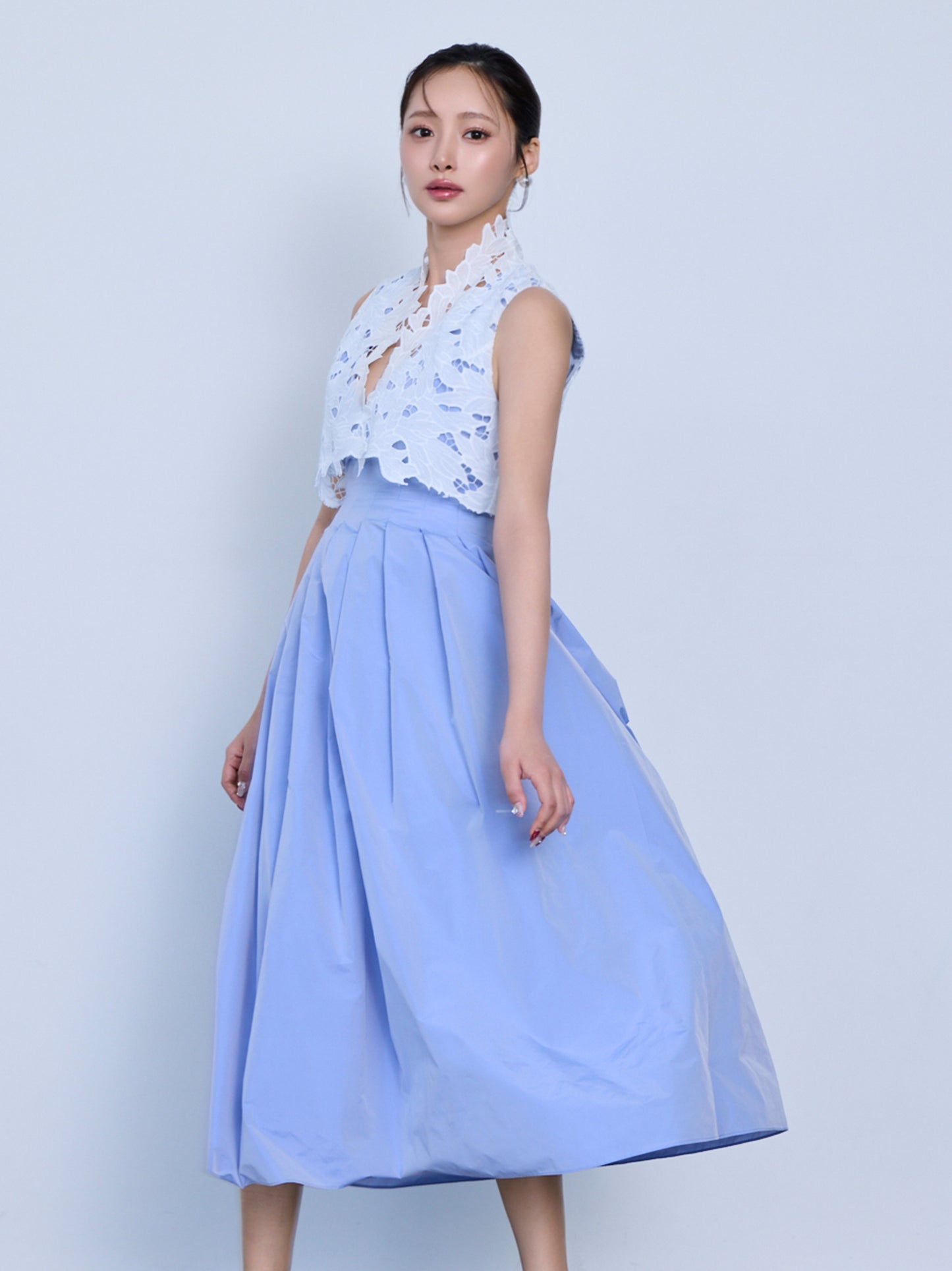 【予約】layered lace flare dress
