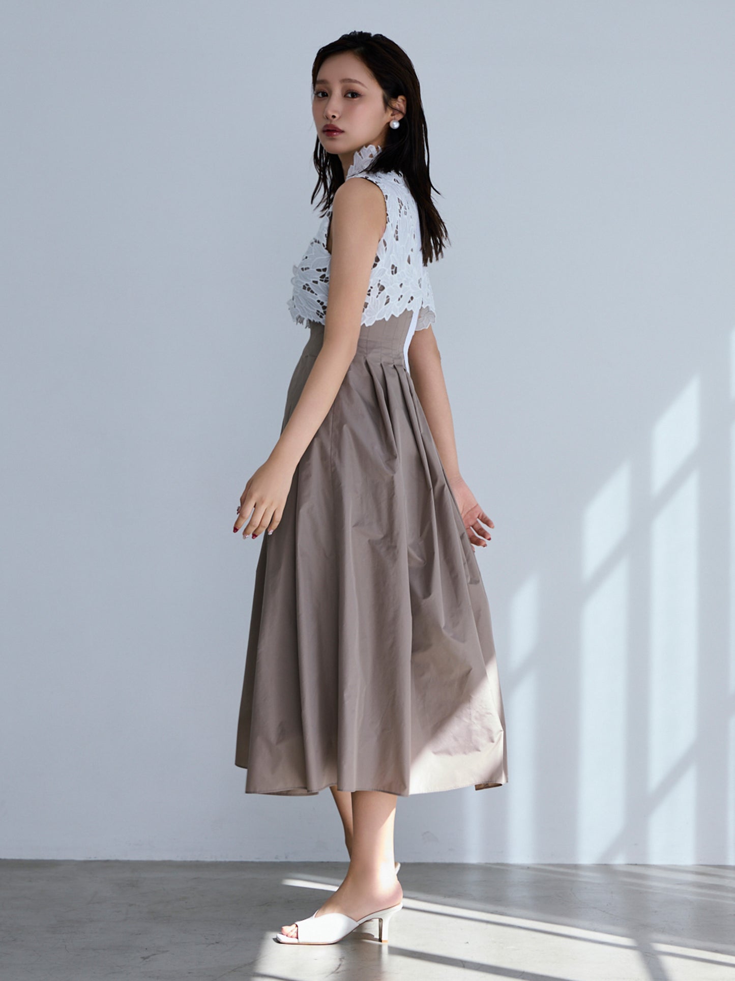 【予約】layered lace flare dress